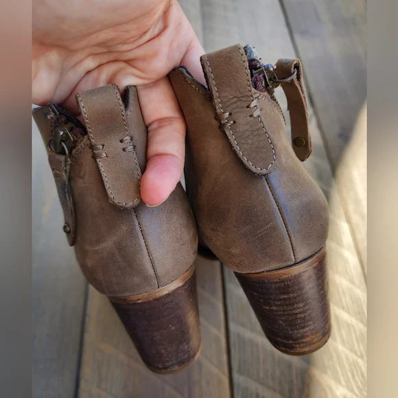 Blondo Waterproof Nivado Tan Ankle Boots Leather Upper - Picture 9 of 15